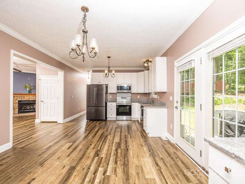 46 Badger Run, Hendersonville, NC 28739.  MLS# CAR4281037, YatesRealty ID 34340. 