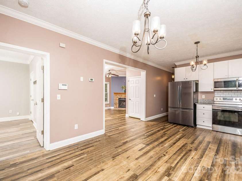 46 Badger Run, Hendersonville, NC 28739.  MLS# CAR4281037, YatesRealty ID 34340. 