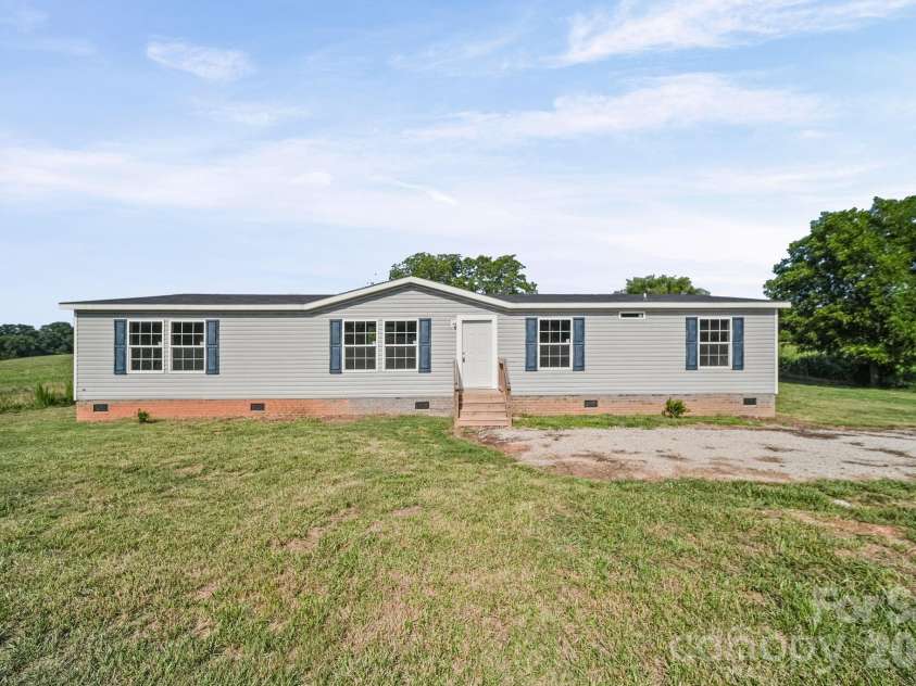 5131 Red Hill Mount Vernon Road, Polkton, NC 28135.  MLS# CAR4392065, YatesRealty ID 34340. 
