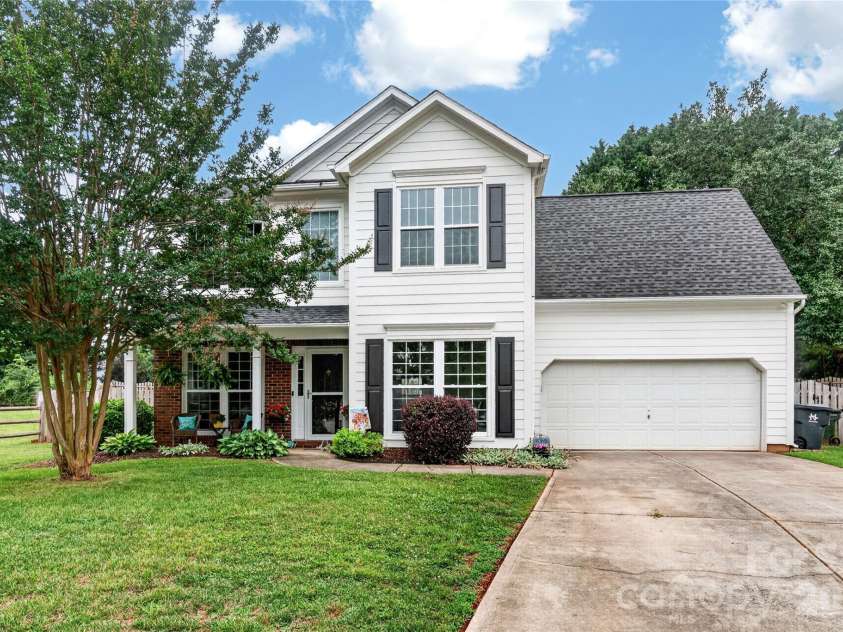 7602 Berrywood Circle, Huntersville, NC 28078.  MLS# CAR4398156, YatesRealty ID 34341. 