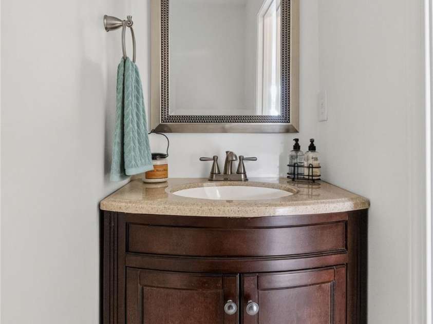 7602 Berrywood Circle, Huntersville, NC 28078.  MLS# CAR4398156, YatesRealty ID 34341. 
