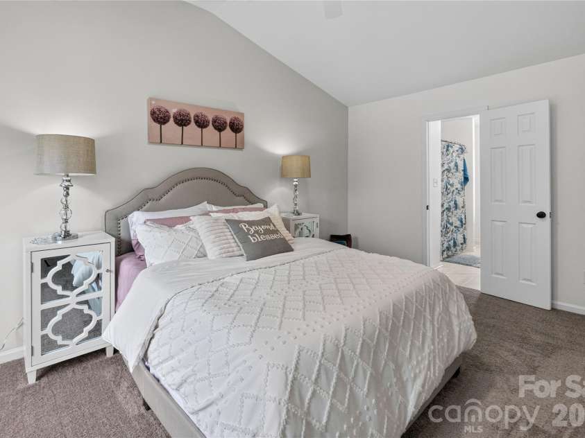 7602 Berrywood Circle, Huntersville, NC 28078.  MLS# CAR4398156, YatesRealty ID 34341. 