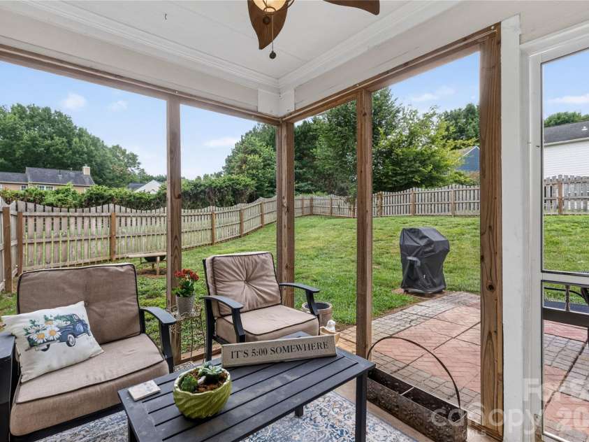 7602 Berrywood Circle, Huntersville, NC 28078.  MLS# CAR4398156, YatesRealty ID 34341. 