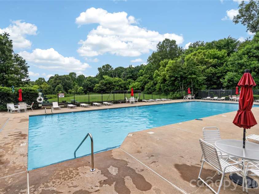 7602 Berrywood Circle, Huntersville, NC 28078.  MLS# CAR4398156, YatesRealty ID 34341. 
