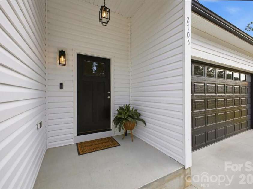 2705 Andrew Point Road, Denver, NC 28037.  MLS# CAR4365799, YatesRealty ID 34342. 
