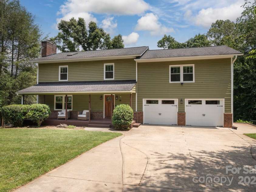 38 Tipton Drive, Candler, NC 28715.  MLS# CAR4275923, YatesRealty ID 34342. 38 Tipton Dr