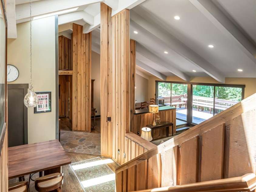 33 Deerhaven Lane, Asheville, NC 28803.  MLS# CAR4276506, YatesRealty ID 34343. 