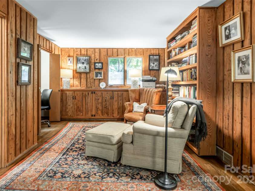 33 Deerhaven Lane, Asheville, NC 28803.  MLS# CAR4276506, YatesRealty ID 34343. Reading or office nook