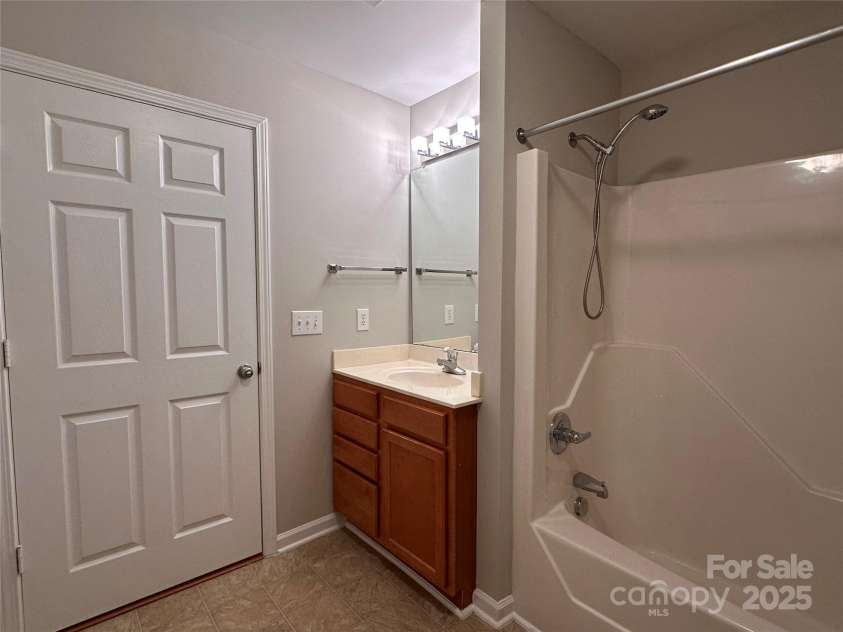 5236 HILLTOP Road, Jamestown, NC 27282.  MLS# CAR4279936, YatesRealty ID 34344. 