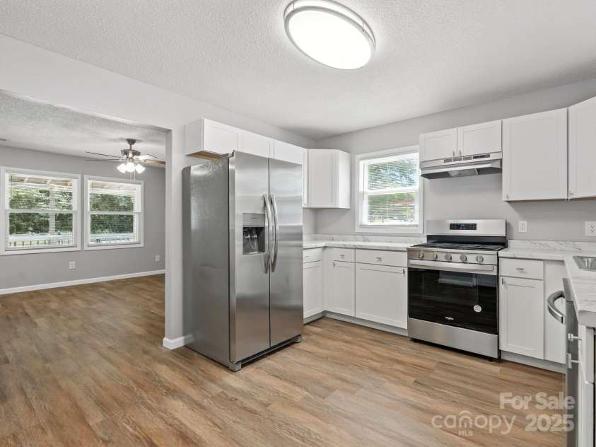 1021 Chandler Drive, Rock Hill, SC 29732.  MLS# CAR4280240, YatesRealty ID 34345. 