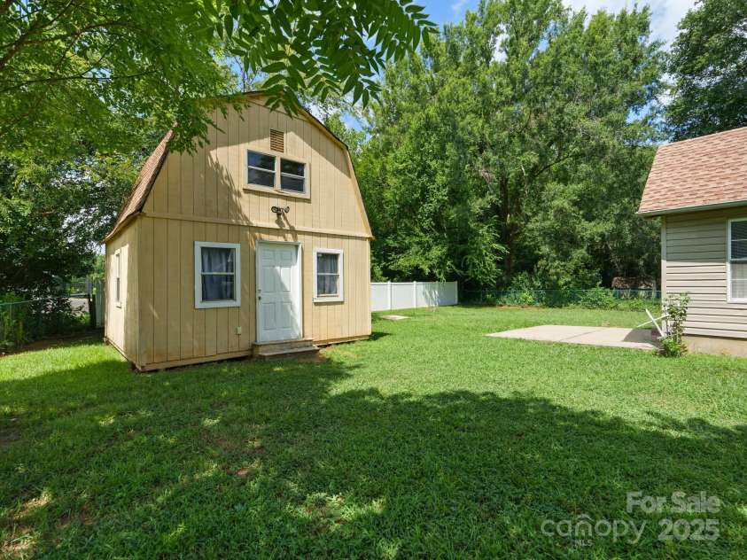 1021 Chandler Drive, Rock Hill, SC 29732.  MLS# CAR4280240, YatesRealty ID 34345. Back yard shed