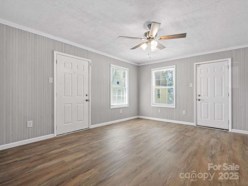 1021 Chandler Drive, Rock Hill, SC 29732.  MLS# CAR4280240, YatesRealty ID 34345. Bonus room