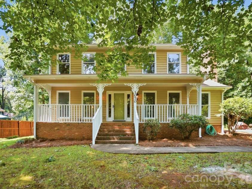 1070 Peachtree Lane, Fort Mill, SC 29715.  MLS# CAR4398064, YatesRealty ID 34345. 