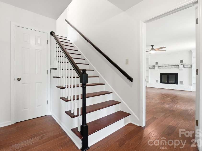 1070 Peachtree Lane, Fort Mill, SC 29715.  MLS# CAR4398064, YatesRealty ID 34345. 