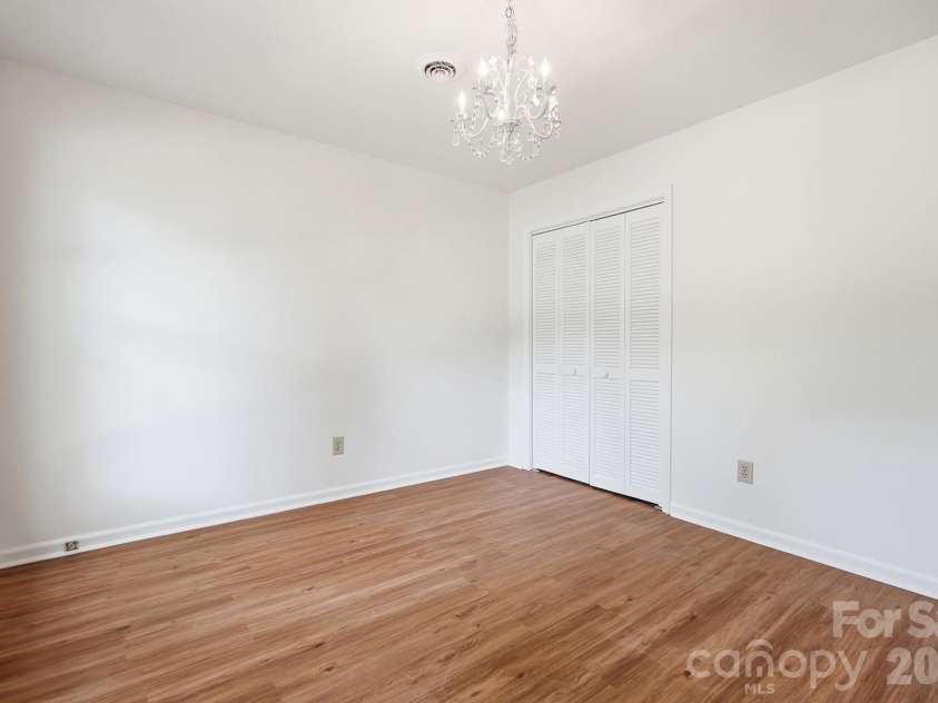 1070 Peachtree Lane, Fort Mill, SC 29715.  MLS# CAR4398064, YatesRealty ID 34345. 