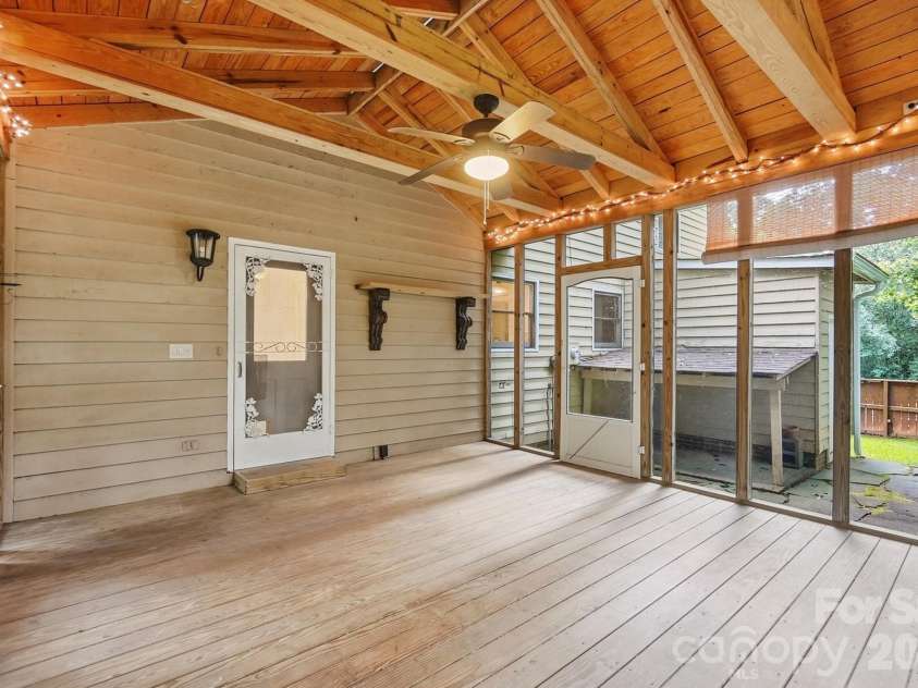 1070 Peachtree Lane, Fort Mill, SC 29715.  MLS# CAR4398064, YatesRealty ID 34345. 