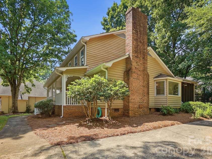 1070 Peachtree Lane, Fort Mill, SC 29715.  MLS# CAR4398064, YatesRealty ID 34345. 