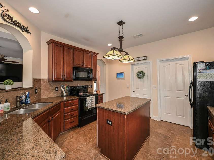 5112 Monroe Ansonville Road, Wingate, NC 28174.  MLS# CAR4398714, YatesRealty ID 34346. 