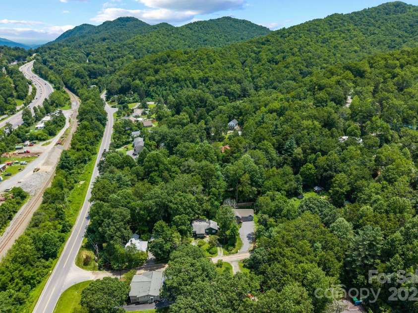 75 Craven Hill Circle, Black Mountain, NC 28711.  MLS# CAR4283464, YatesRealty ID 34347. 