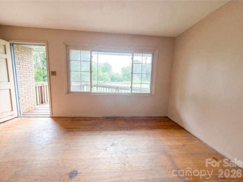 901 Steele Street, Fort Mill, SC 29715.  MLS# CAR4397959, YatesRealty ID 34348. 