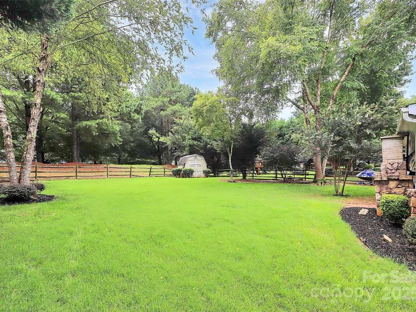 119 Middleton Place, Mooresville, NC 28117.  MLS# CAR4292406, YatesRealty ID 34349. 