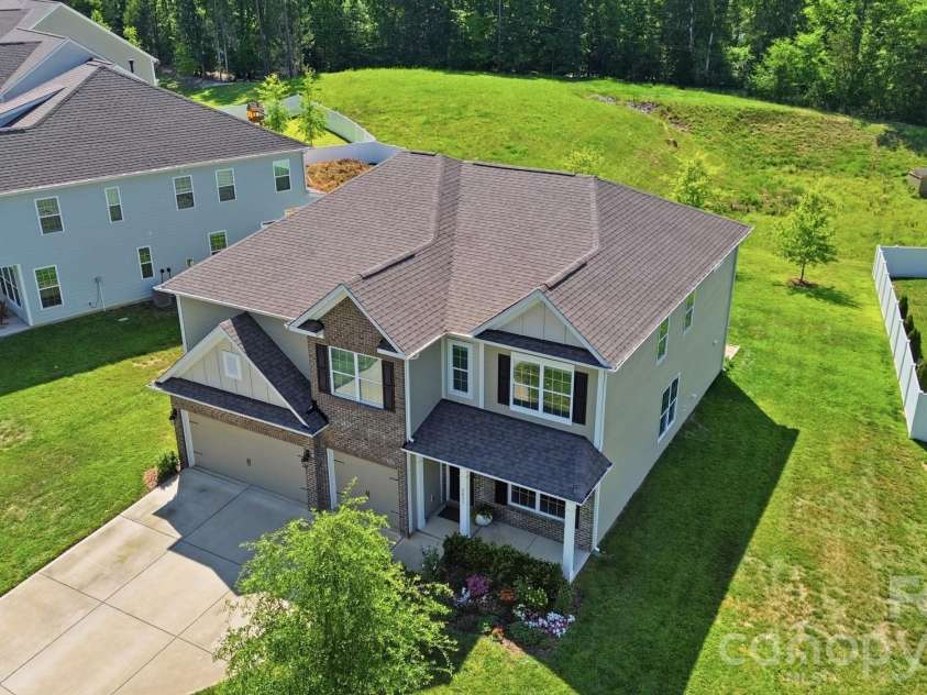 2431 Napa Terrace, Clover, SC 29710.  MLS# CAR4391685, YatesRealty ID 34349. 