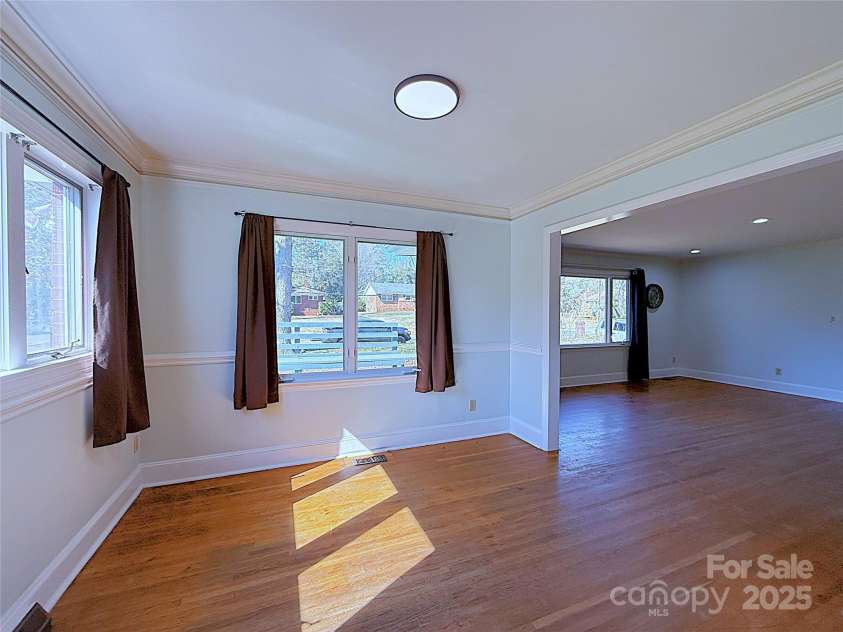 4800 Kipling Drive, Charlotte, NC 28212.  MLS# CAR4229366, YatesRealty ID 3435. 