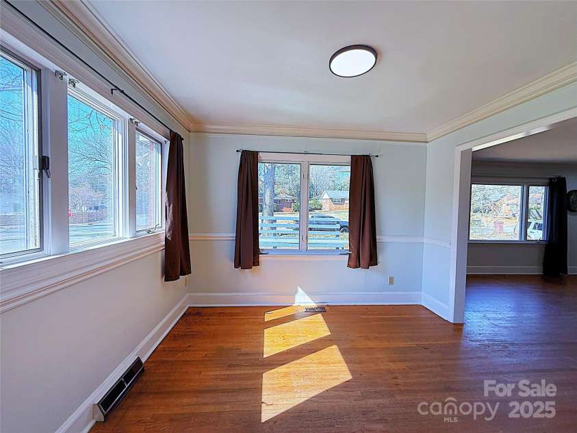 4800 Kipling Drive, Charlotte, NC 28212.  MLS# CAR4229366, YatesRealty ID 3435. 