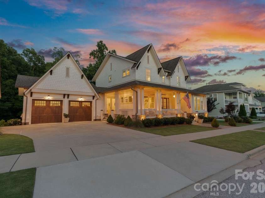 452 Luray Way, Rock Hill, SC 29730.  MLS# CAR4389360, YatesRealty ID 34350. 