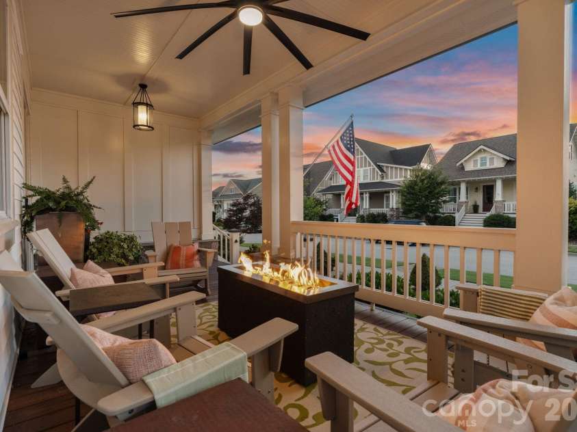 452 Luray Way, Rock Hill, SC 29730.  MLS# CAR4389360, YatesRealty ID 34350. 