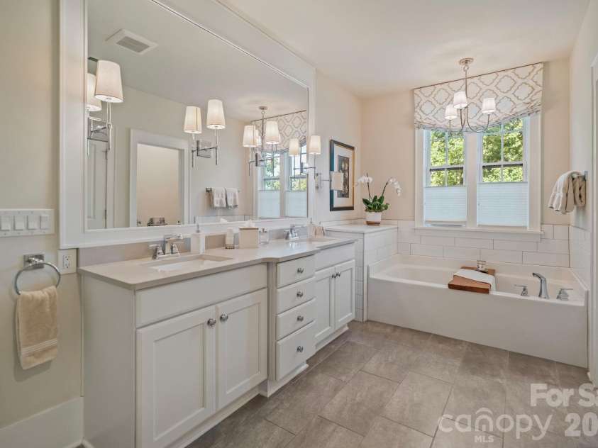 452 Luray Way, Rock Hill, SC 29730.  MLS# CAR4389360, YatesRealty ID 34350. Primary bathroom.