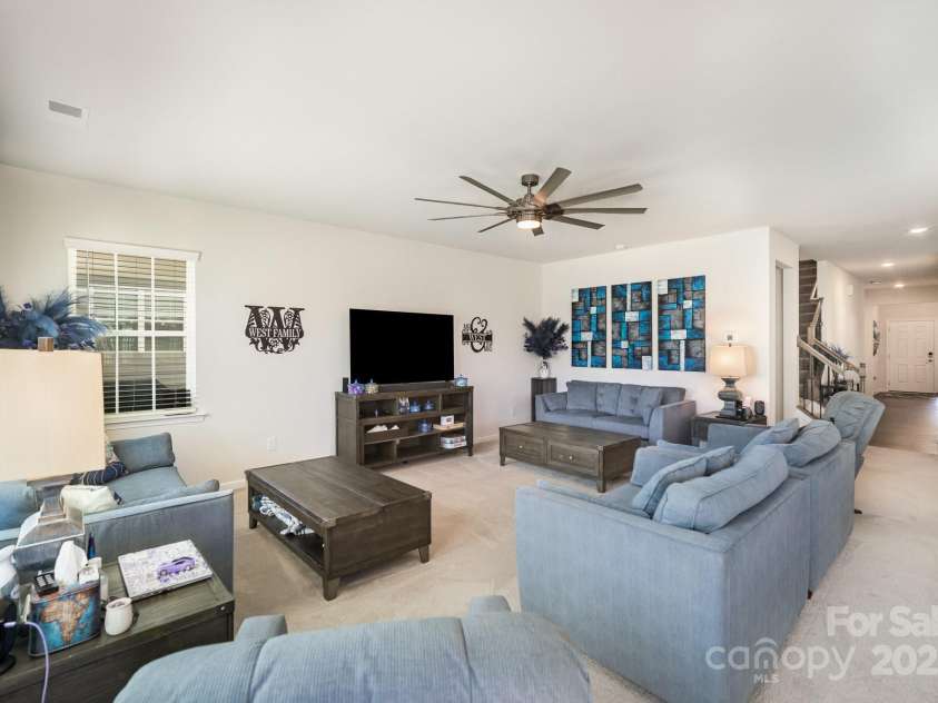 14124 Southbridge Forest Drive, Charlotte, NC 28273.  MLS# CAR4283186, YatesRealty ID 34351. 