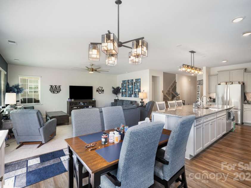 14124 Southbridge Forest Drive, Charlotte, NC 28273.  MLS# CAR4283186, YatesRealty ID 34351. 