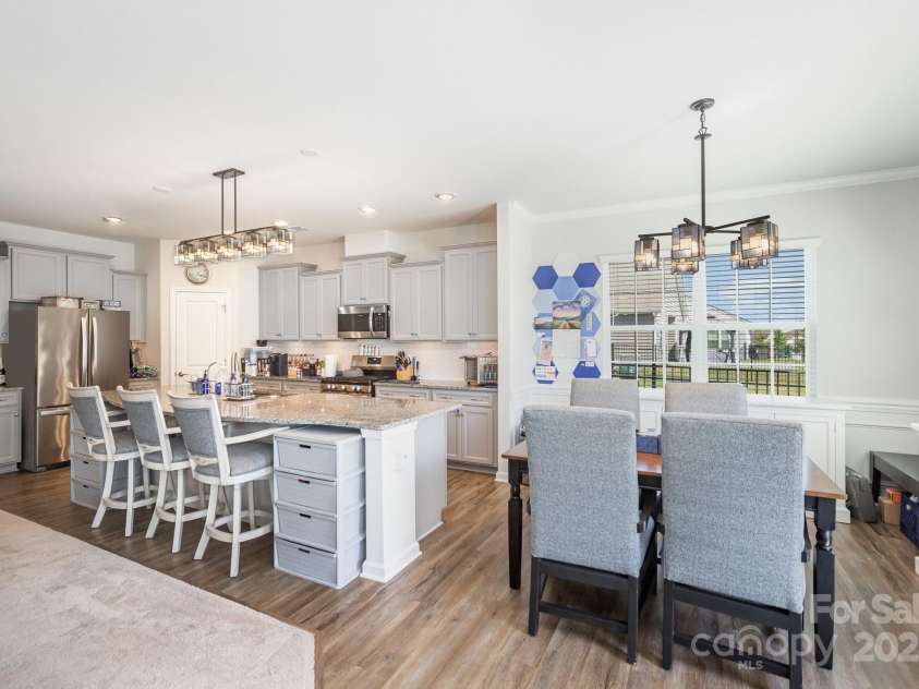 14124 Southbridge Forest Drive, Charlotte, NC 28273.  MLS# CAR4283186, YatesRealty ID 34351. 