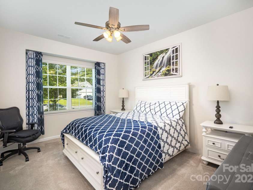 14124 Southbridge Forest Drive, Charlotte, NC 28273.  MLS# CAR4283186, YatesRealty ID 34351. 
