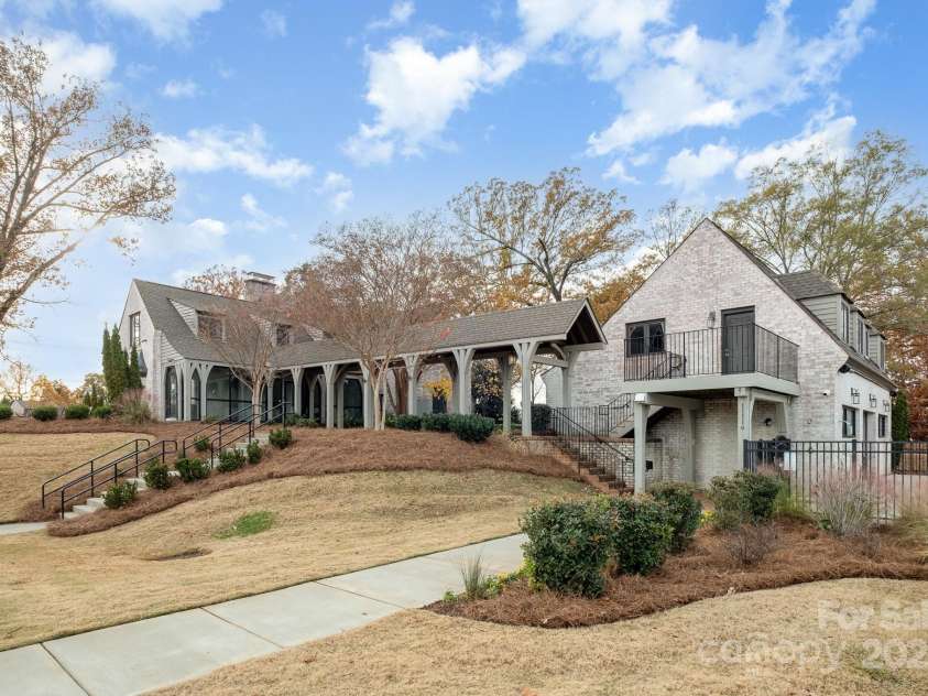 14124 Southbridge Forest Drive, Charlotte, NC 28273.  MLS# CAR4283186, YatesRealty ID 34351. 
