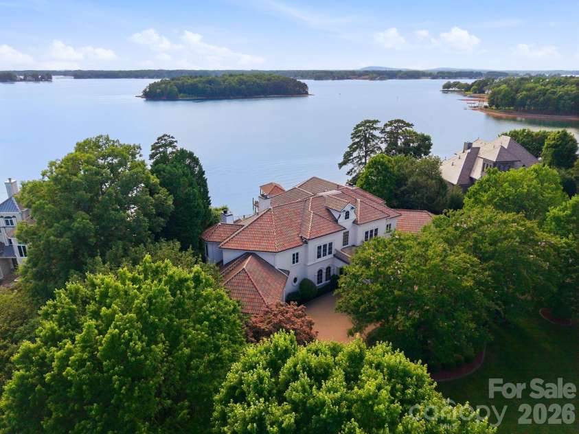 16920 Harbor Master Cove, Cornelius, NC 28031.  MLS# CAR4394741, YatesRealty ID 34351. 