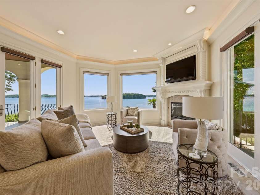 16920 Harbor Master Cove, Cornelius, NC 28031.  MLS# CAR4394741, YatesRealty ID 34351. Lakeside Keeping Room