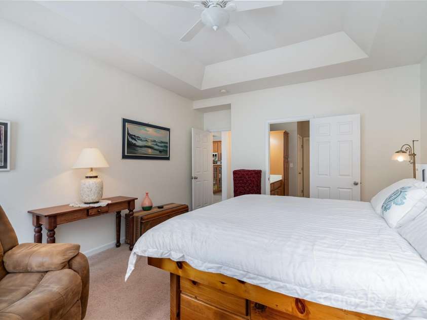 8122 Bridgegate Drive, Huntersville, NC 28078.  MLS# CAR4283553, YatesRealty ID 34354. 