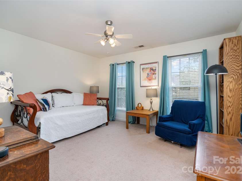 8122 Bridgegate Drive, Huntersville, NC 28078.  MLS# CAR4283553, YatesRealty ID 34354. 