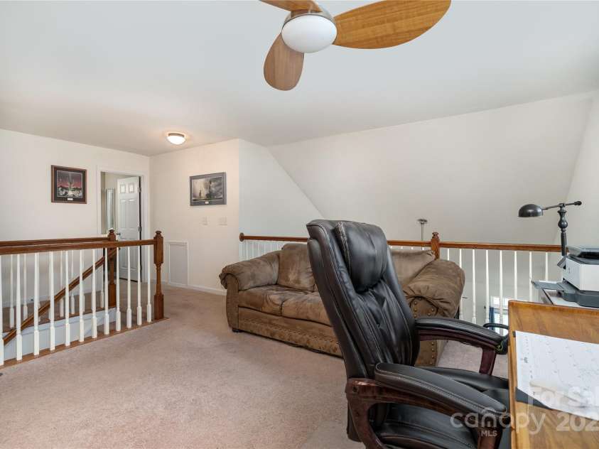 8122 Bridgegate Drive, Huntersville, NC 28078.  MLS# CAR4283553, YatesRealty ID 34354. 
