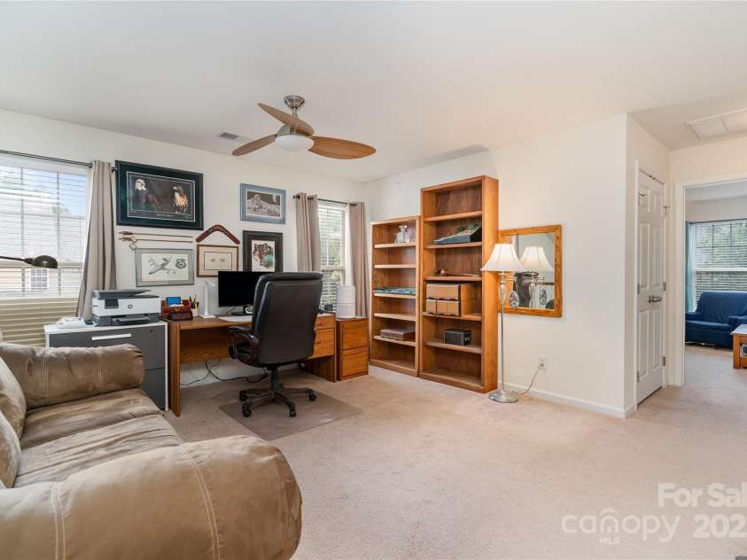8122 Bridgegate Drive, Huntersville, NC 28078.  MLS# CAR4283553, YatesRealty ID 34354. 