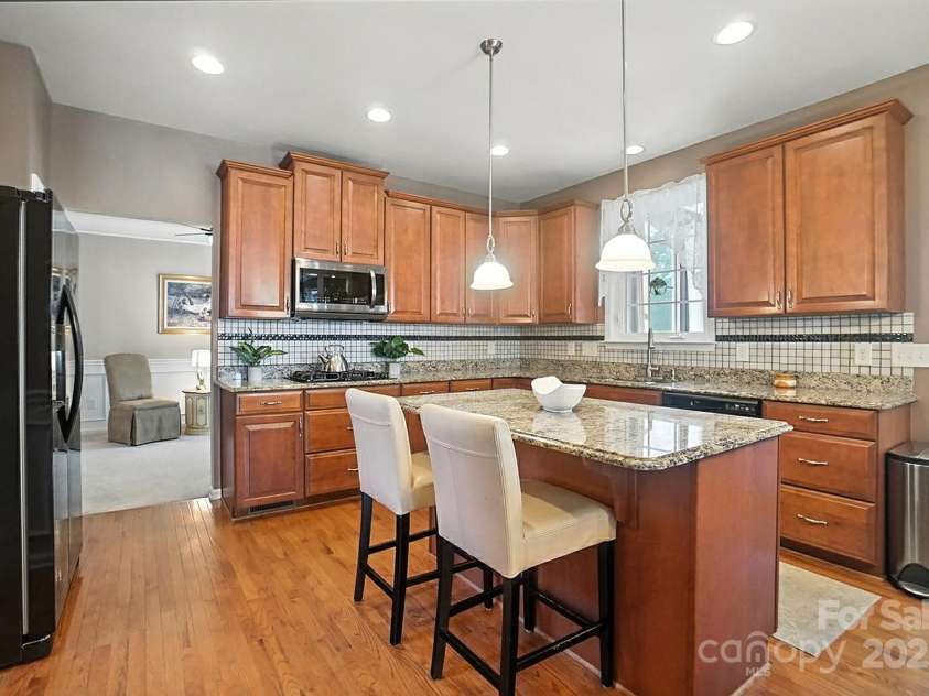 10914 Stone Bunker Drive, Mint Hill, NC 28227.  MLS# CAR4293539, YatesRealty ID 34355. 