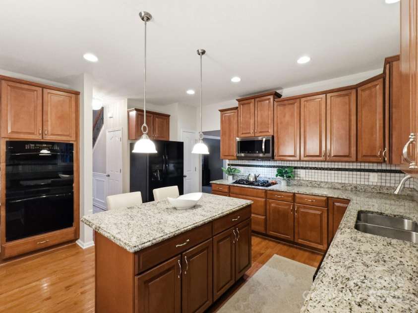 10914 Stone Bunker Drive, Mint Hill, NC 28227.  MLS# CAR4293539, YatesRealty ID 34355. 