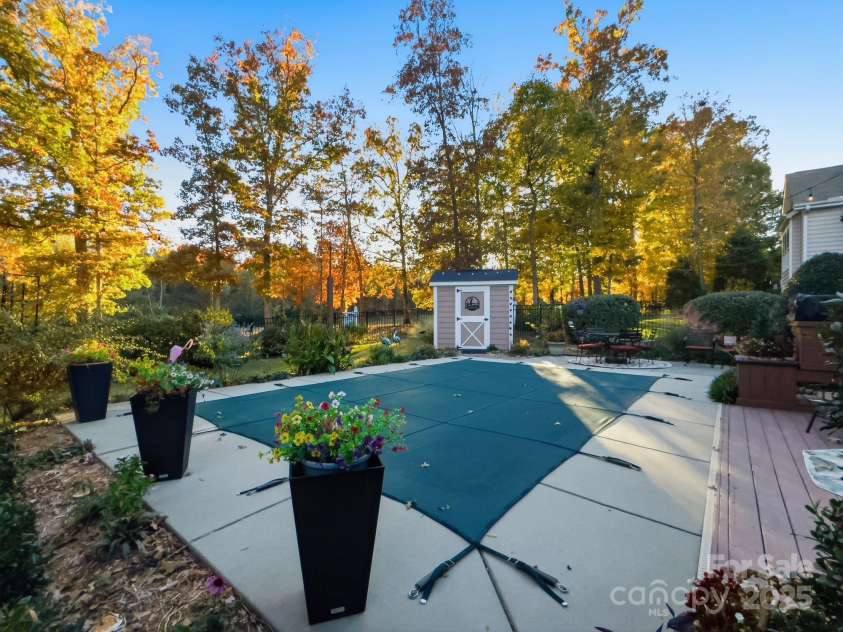 10914 Stone Bunker Drive, Mint Hill, NC 28227.  MLS# CAR4293539, YatesRealty ID 34355. 