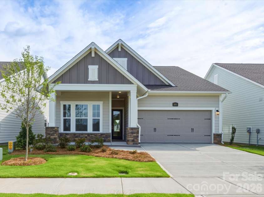 1015 Fen Lane, Waxhaw, NC 28173.  MLS# CAR4373698, YatesRealty ID 34356. 