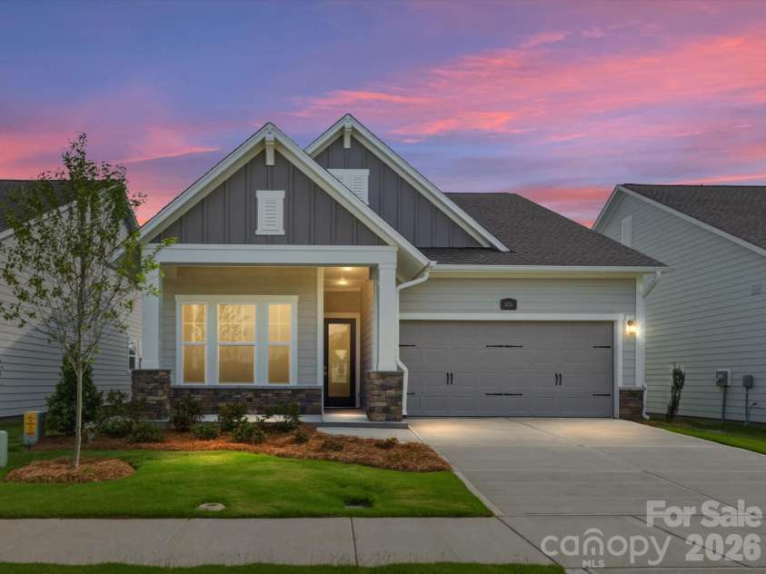 1015 Fen Lane, Waxhaw, NC 28173.  MLS# CAR4373698, YatesRealty ID 34356. 
