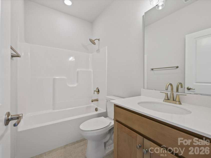 1015 Fen Lane, Waxhaw, NC 28173.  MLS# CAR4373698, YatesRealty ID 34356. 