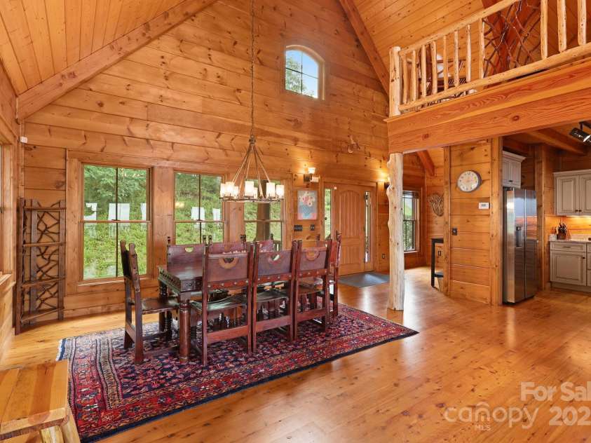 635 Acorn Nvno, Zionville, NC 28698.  MLS# CAR4294026, YatesRealty ID 34356. 