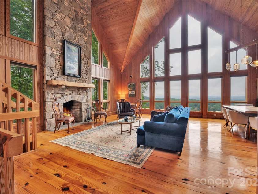 363 Lakeside Drive, Lake Toxaway, NC 28747.  MLS# CAR4292678, YatesRealty ID 34358. 